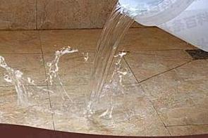 卢氏漏水维修 免砸砖防水材料该如何施工